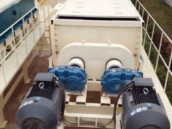 振動攪拌鍋，攪拌站主機